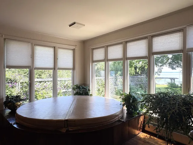 $1,188,000 | 283 North End Road East, North Hero, VT 05474