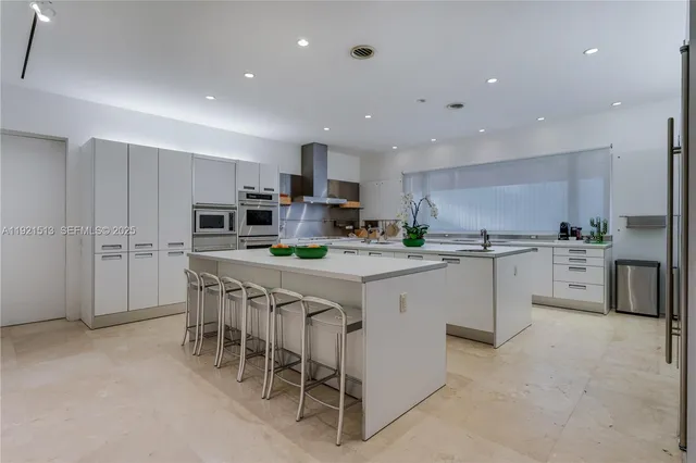 $26,000,000 | 5 Harbor Point, Key Biscayne, FL 33149