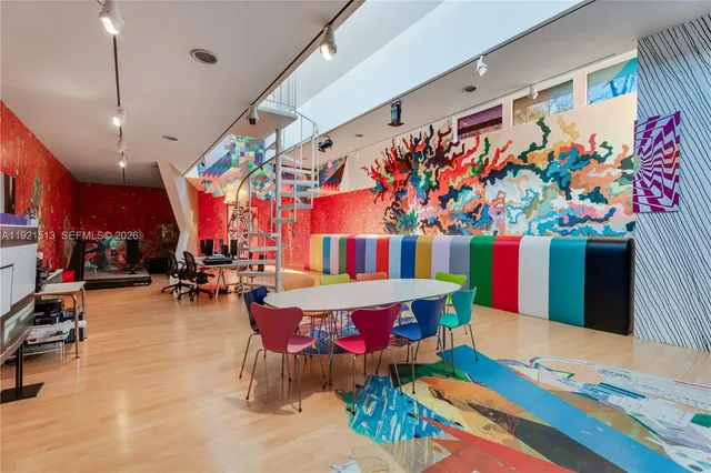 a picture of a floor plan