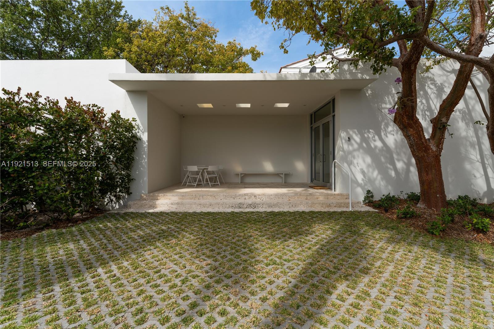 5 Harbor Point Key Biscayne, FL 33149 - Photo 7 of 81 a view of a house with a yard