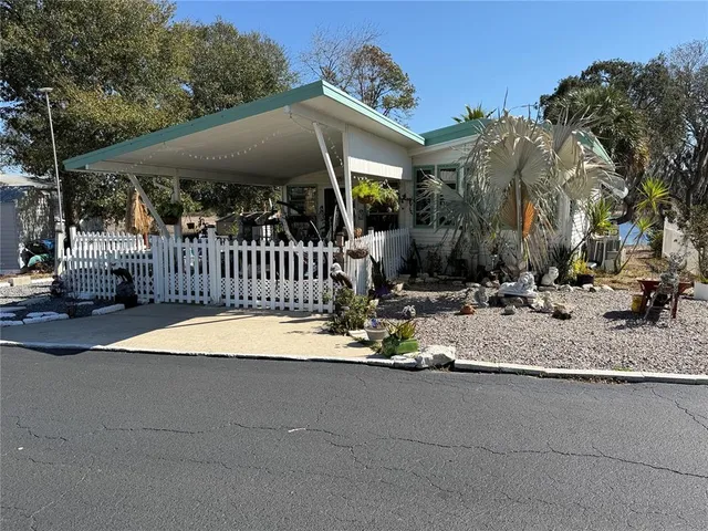 a view of outdoor space yard and patio