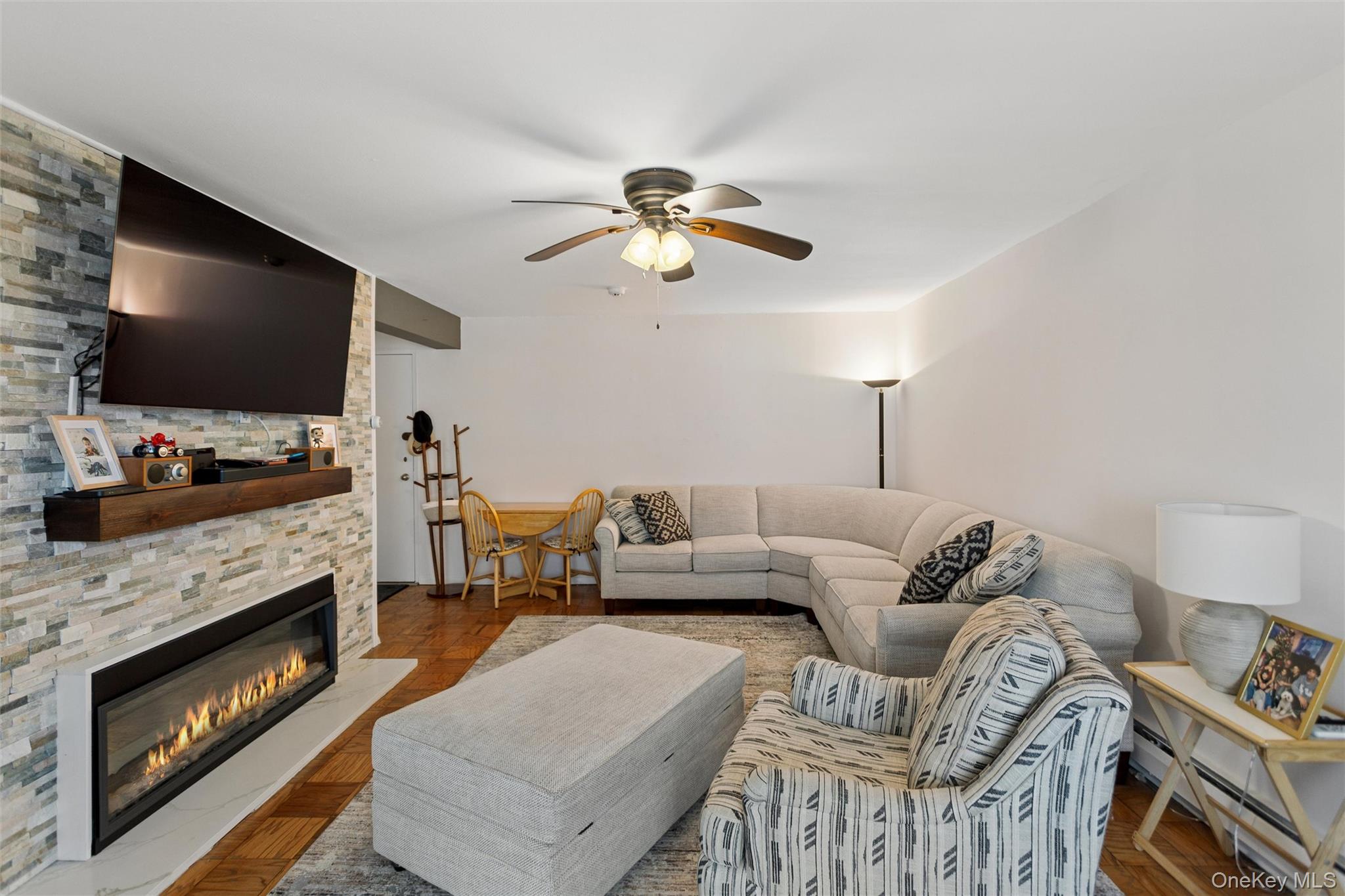 420 Shore Road, Unit 5E Long Beach, NY 11561 - Photo 4 of 32