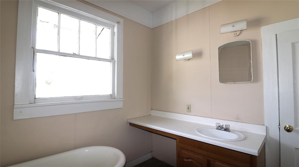 100 North Files Street Itasca, TX 76055 - Photo 18 of 21