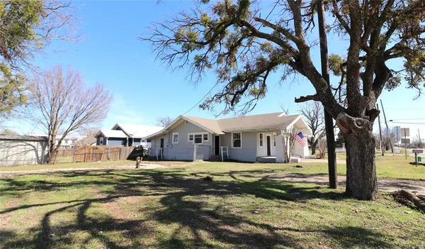 $169,900 | 100 North Files Street, Itasca, TX 76055