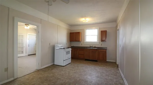 $169,900 | 100 North Files Street, Itasca, TX 76055