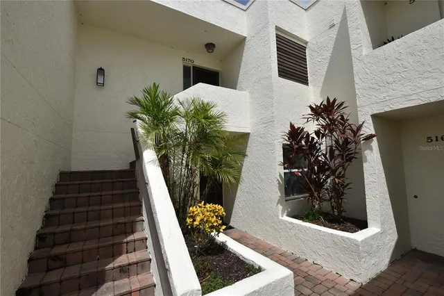 $1,850 | 5170 Marsh Field Lane, Unit 110, Sarasota, FL 34235