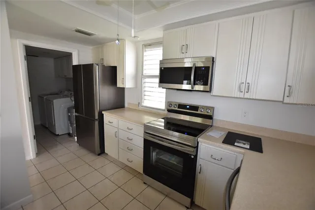 $1,850 | 5170 Marsh Field Lane, Unit 110, Sarasota, FL 34235