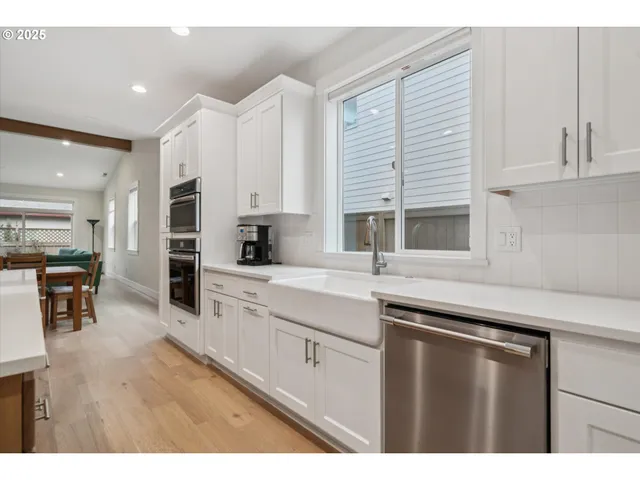 $675,000 | 224 Southwest 18th Avenue, Canby, OR 97013