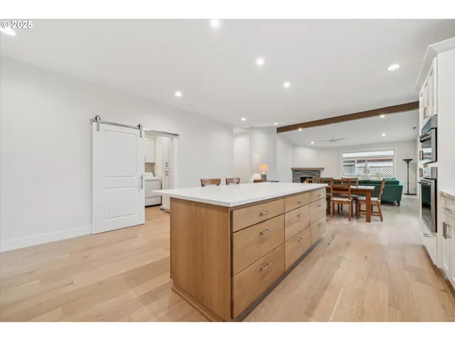 $675,000 | 224 Southwest 18th Avenue, Canby, OR 97013