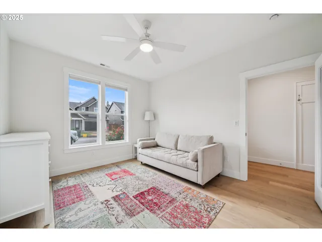 $675,000 | 224 Southwest 18th Avenue, Canby, OR 97013