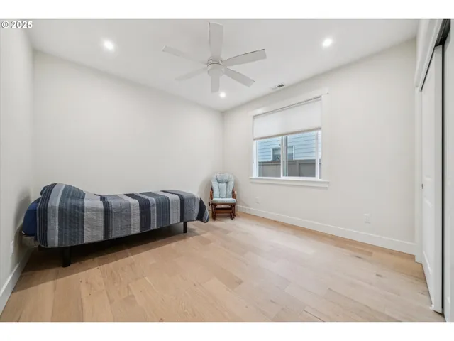 $675,000 | 224 Southwest 18th Avenue, Canby, OR 97013