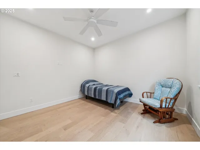 $675,000 | 224 Southwest 18th Avenue, Canby, OR 97013