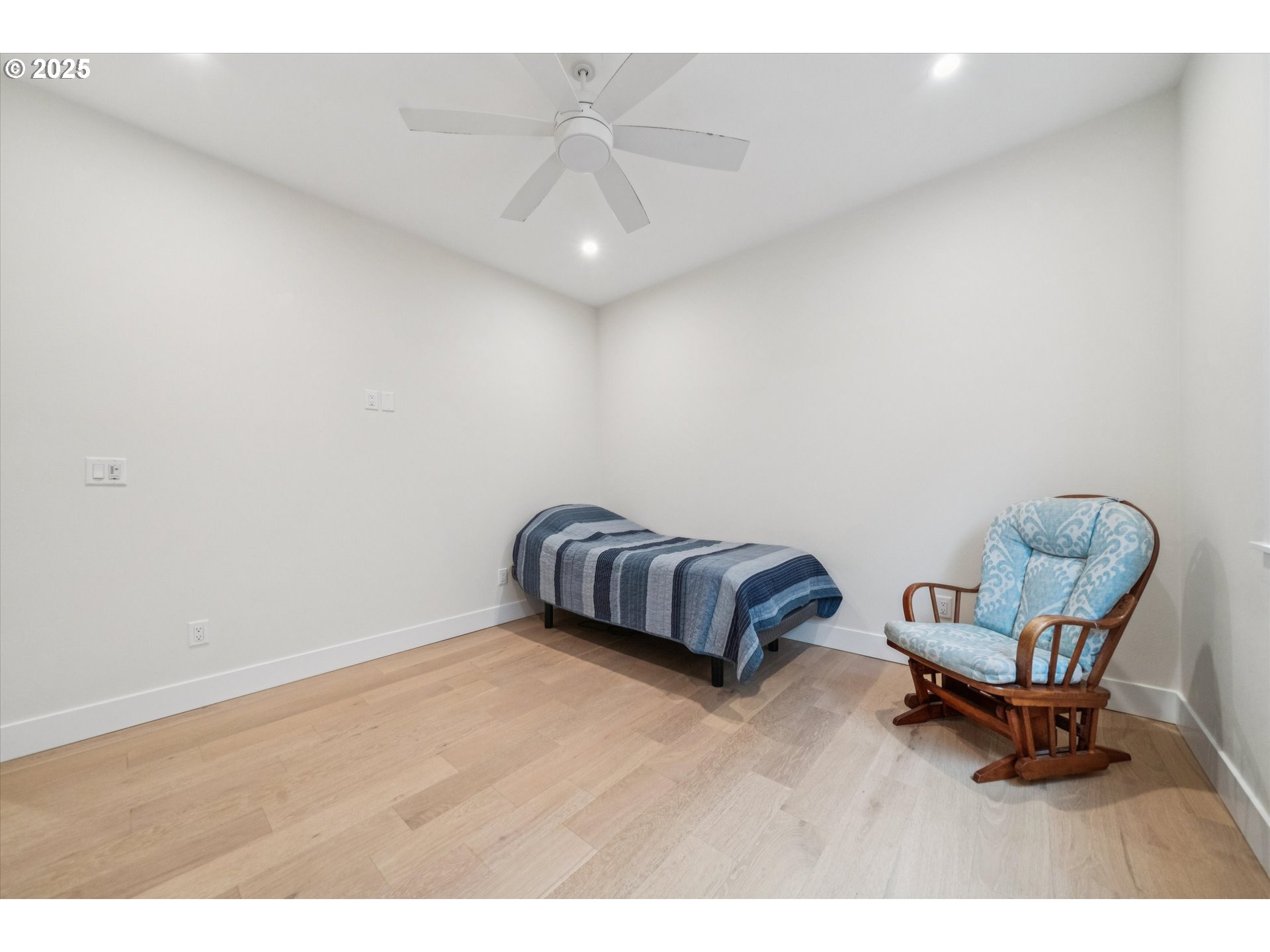 224 Southwest 18th Avenue Canby, OR 97013 - Photo 31 of 40