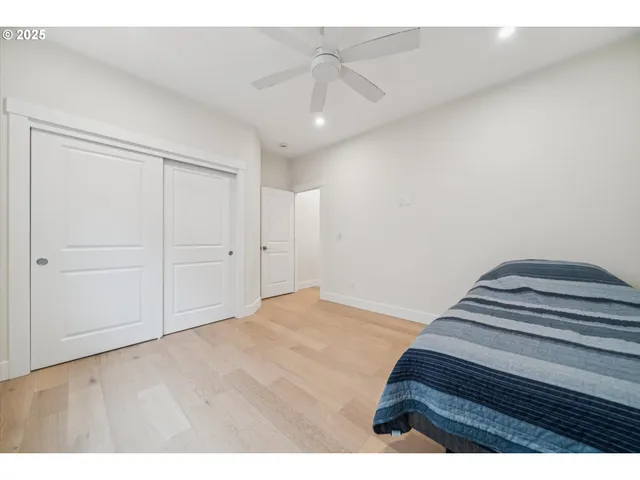 $675,000 | 224 Southwest 18th Avenue, Canby, OR 97013