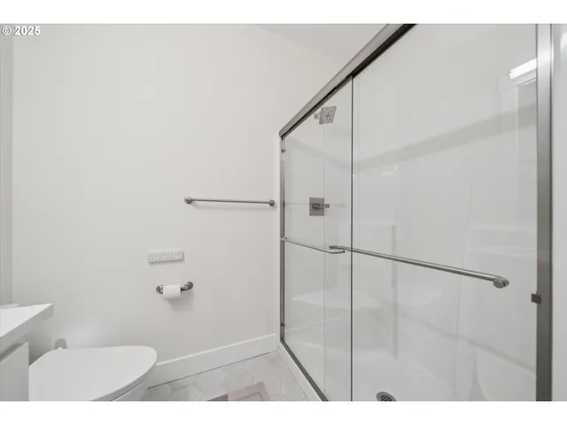 $675,000 | 224 Southwest 18th Avenue, Canby, OR 97013