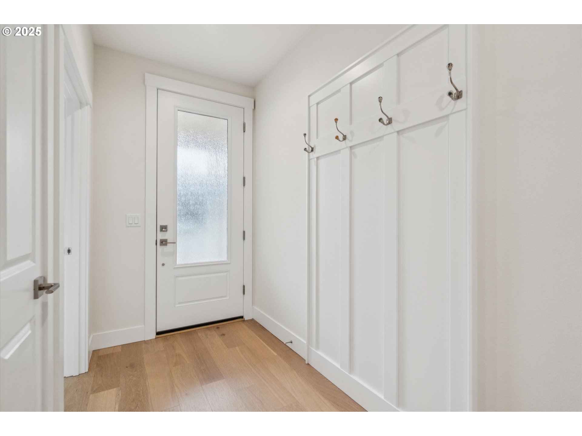 224 Southwest 18th Avenue Canby, OR 97013 - Photo 35 of 40 a view of an empty room