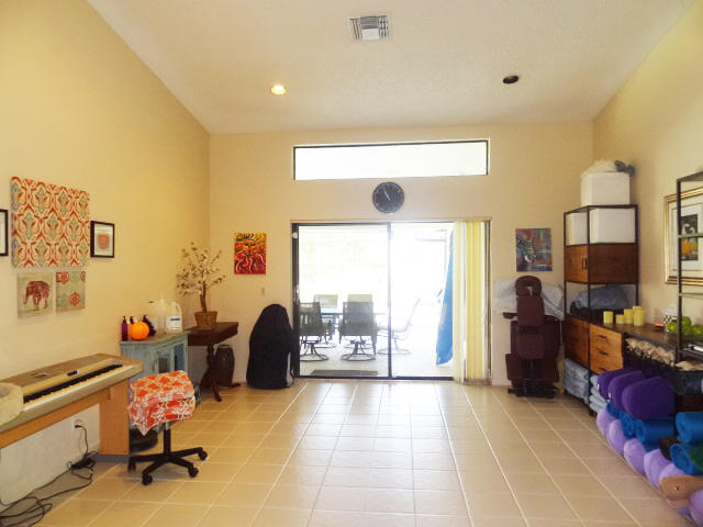11341 Lake Tree Court Boca Raton, FL 33498 - Photo 13 of 28 LIVING ROOM