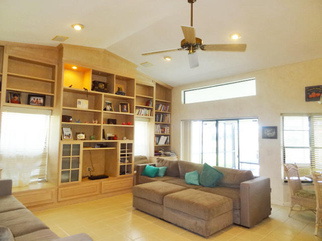 11341 Lake Tree Court Boca Raton, FL 33498 - Photo 5 of 28 FAMILY ROOM OVERLOOKING LAKE