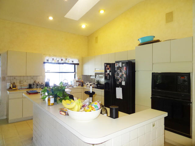 11341 Lake Tree Court Boca Raton, FL 33498 - Photo 6 of 28 LARGE OPEN KITCHEN