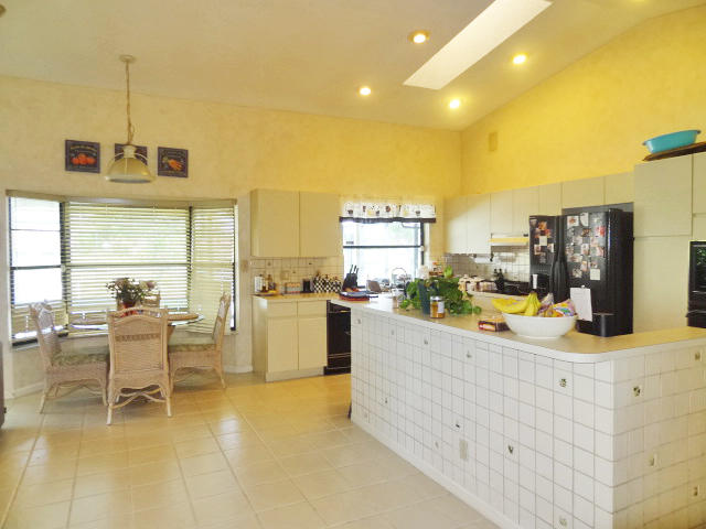 11341 Lake Tree Court Boca Raton, FL 33498 - Photo 7 of 28 LARGE OPEN KITCHEN