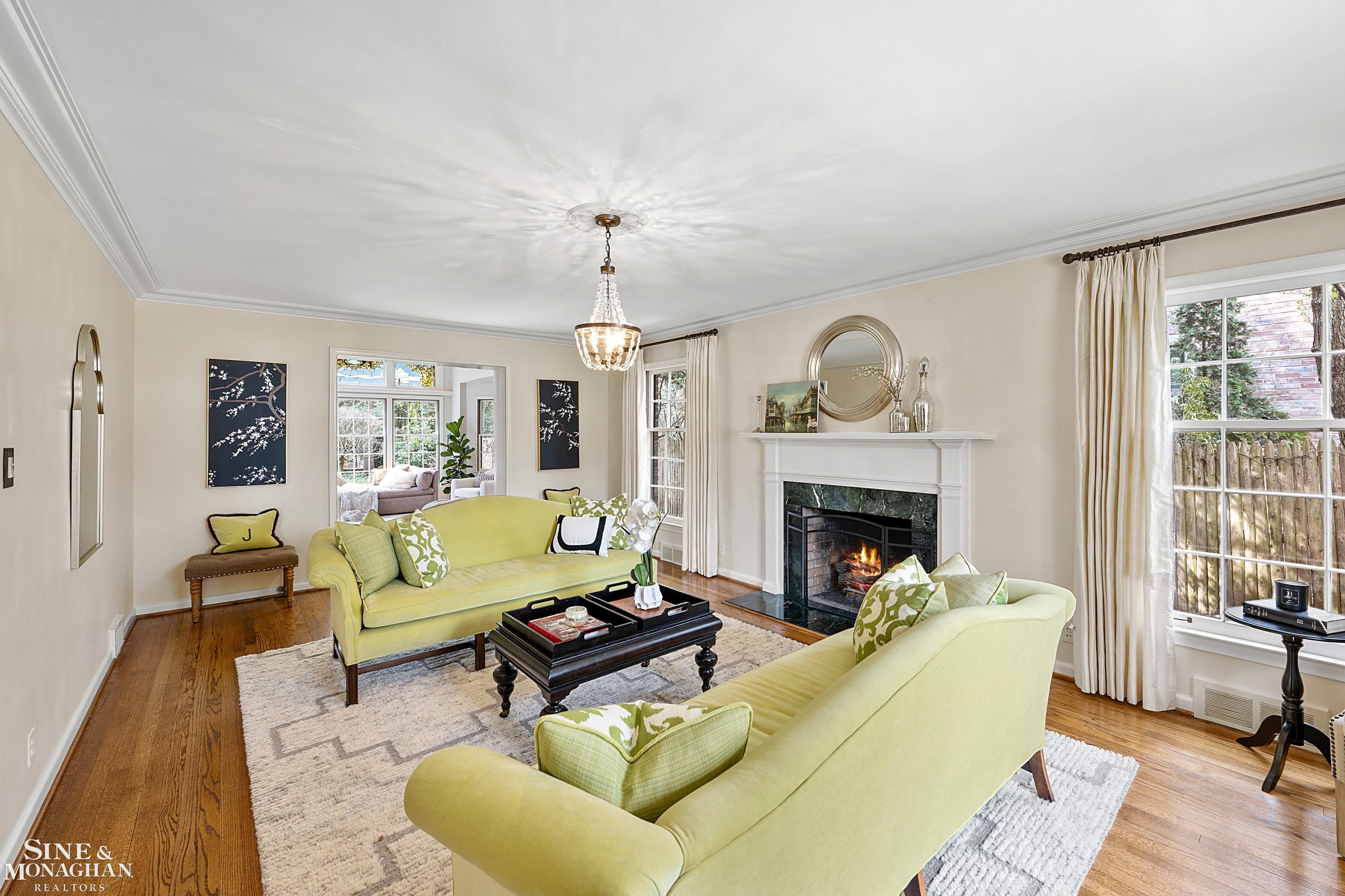 255 Cloverly Road Grosse Pointe Farms, MI 48236 - Photo 6 of 70