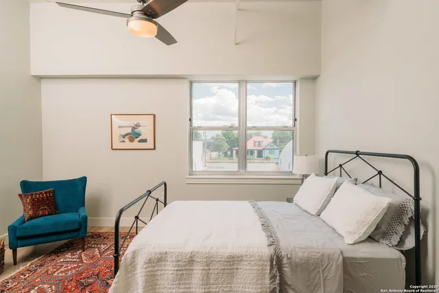 $1,860 | 210 West Peden Alley, Unit 102, San Antonio, TX 78204