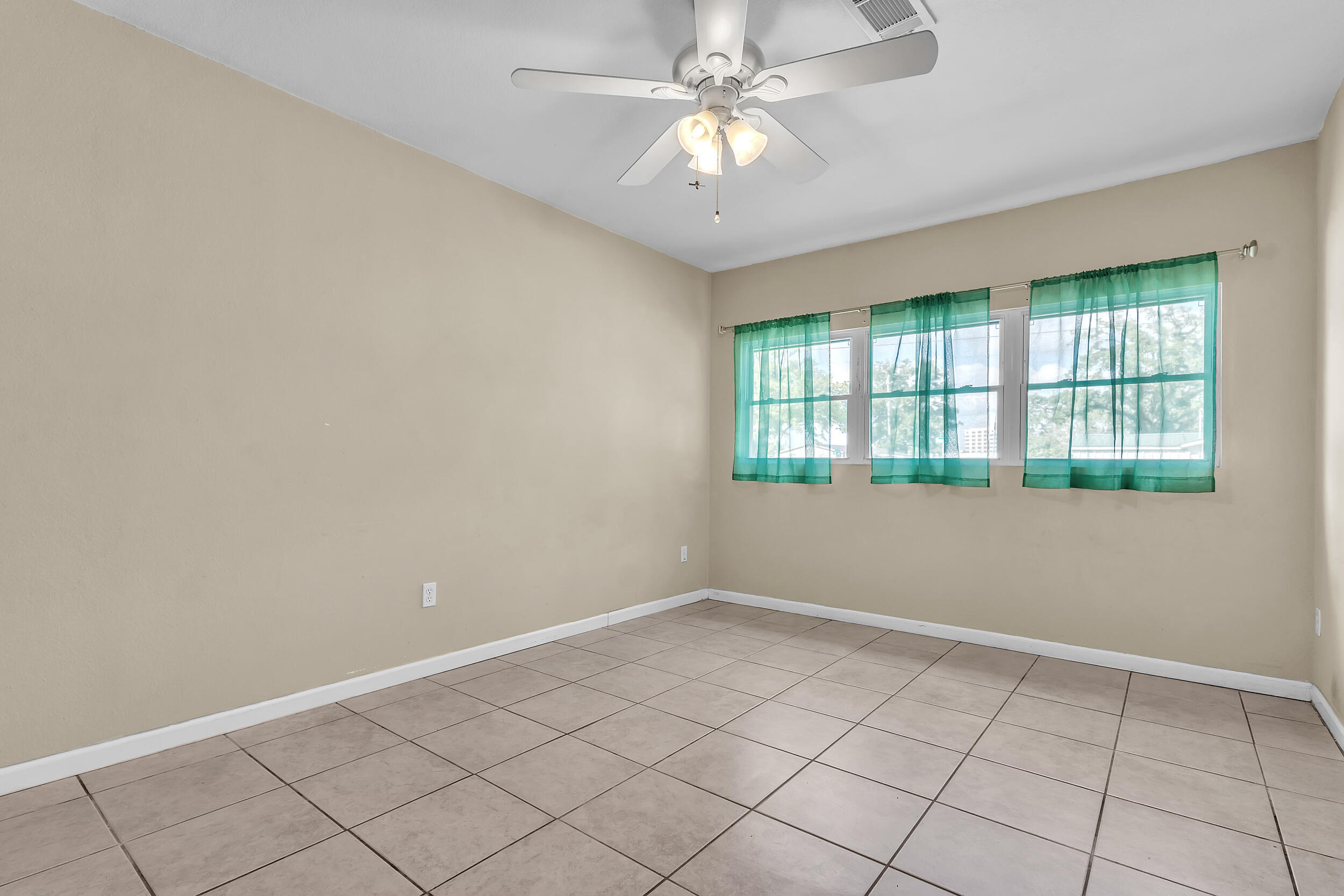 2105 Dora Road Pensacola, FL 32514 - Photo 31 of 54 img_6797