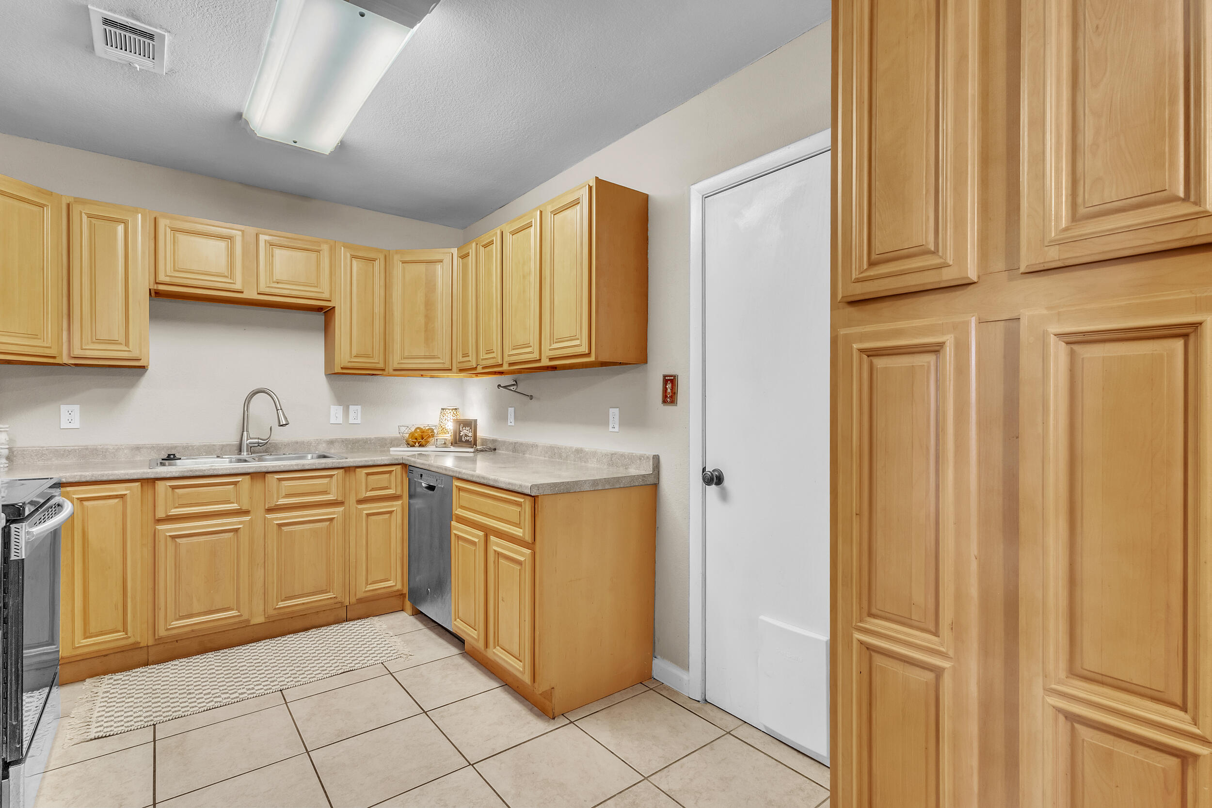 2105 Dora Road Pensacola, FL 32514 - Photo 8 of 54 img_6788