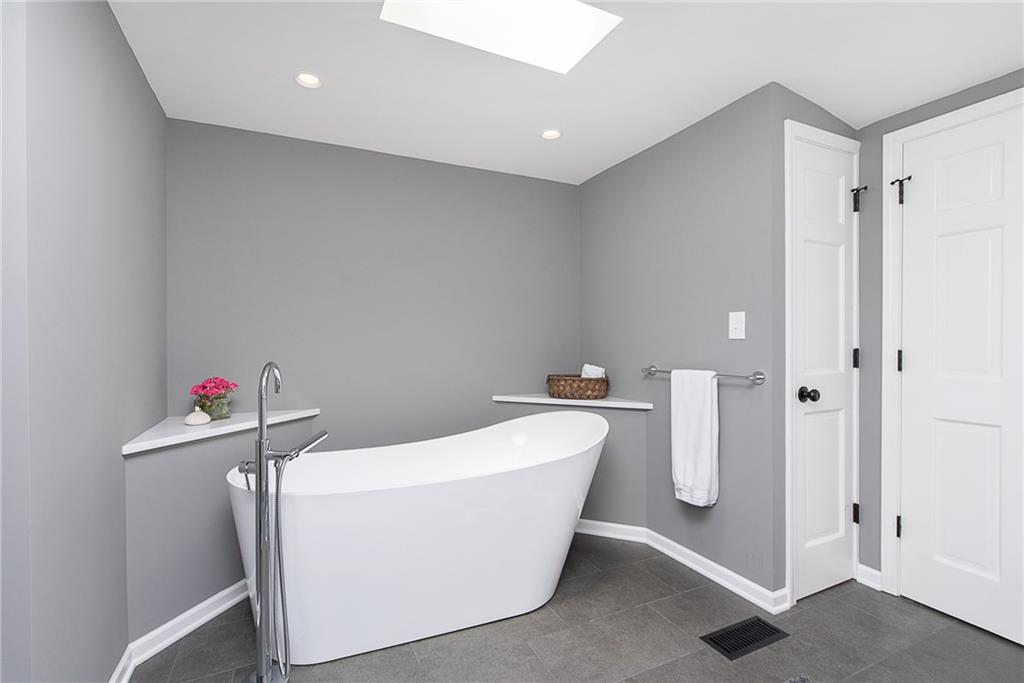 7998 Evanston Road Indianapolis, IN 46240 - Photo 24 of 43