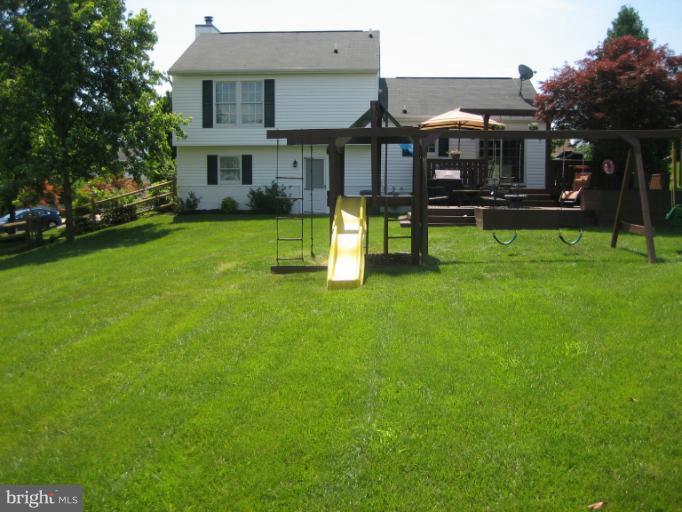 1002 Towson Road Abingdon, MD 21009 - Photo 23 of 27 Exterior (Rear)