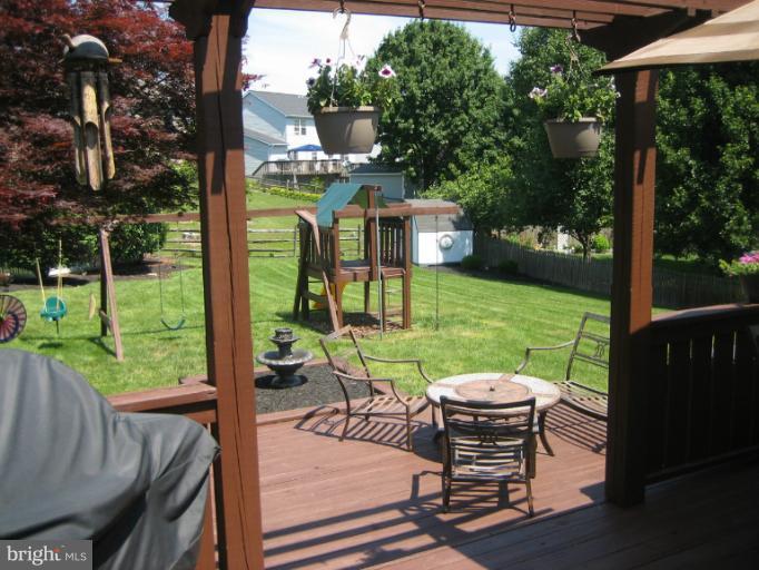 1002 Towson Road Abingdon, MD 21009 - Photo 5 of 27 Top of Deck