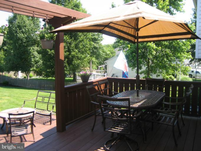 1002 Towson Road Abingdon, MD 21009 - Photo 8 of 27 Top Deck