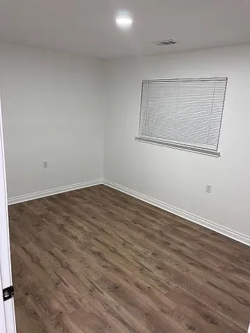 $124,000 | 16140 Clarkson Drive, Unit 4, Fraser, MI 48026