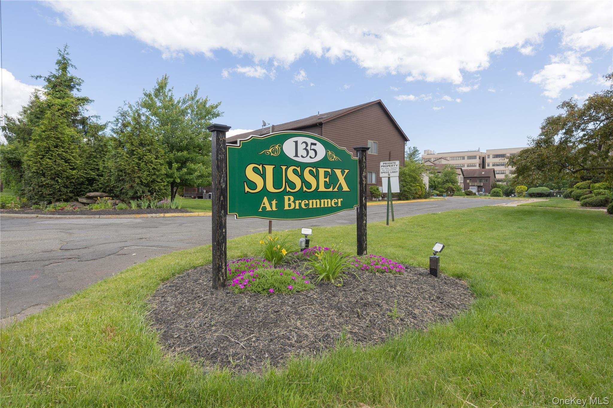 135 West Nyack Road, Unit 93 Nanuet, NY 10954 - Photo 1 of 17