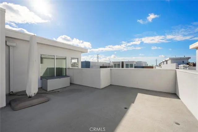 a view of a house with a garage