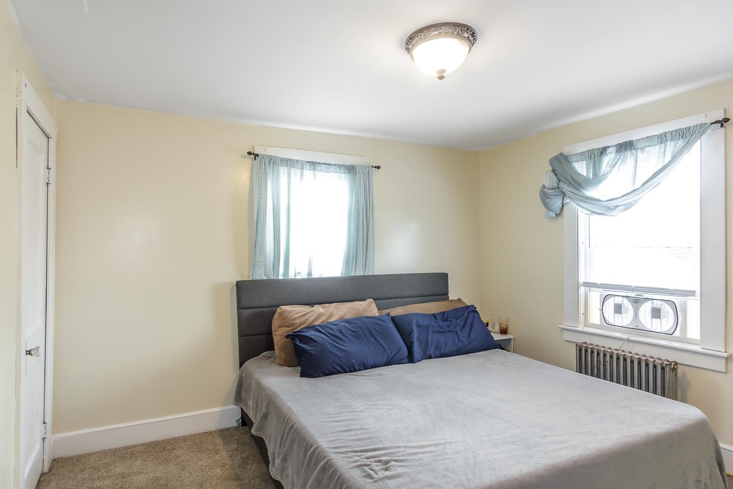 23 King Street Nashua, NH 03060 - Photo 12 of 38