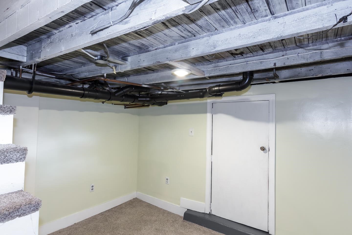 23 King Street Nashua, NH 03060 - Photo 26 of 38