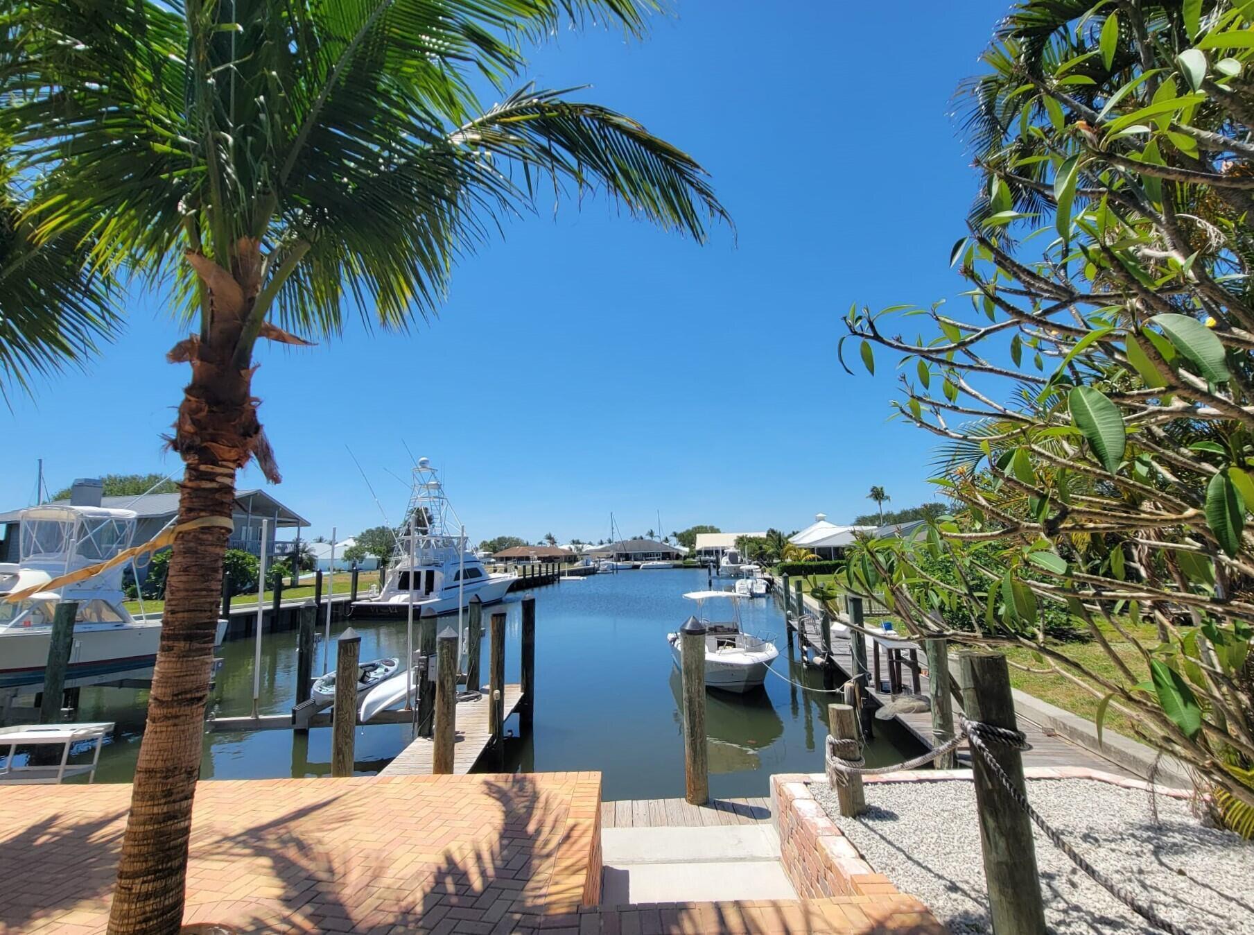137 Queens Road Fort Pierce, FL 34949 - Photo 33 of 36 23