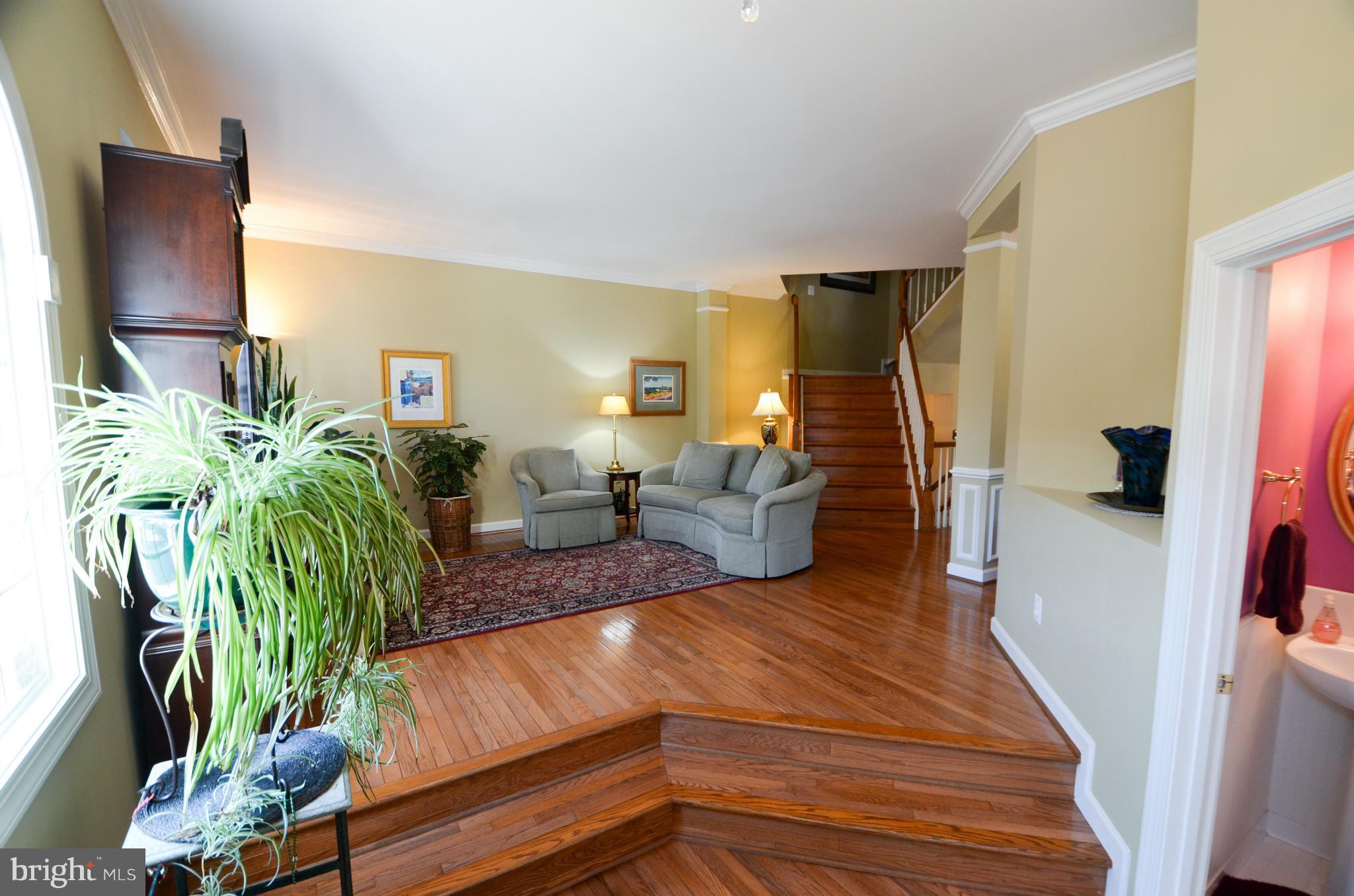 131 Roland Court Southwest Vienna, VA 22180 - Photo 4 of 27 View from the foyer