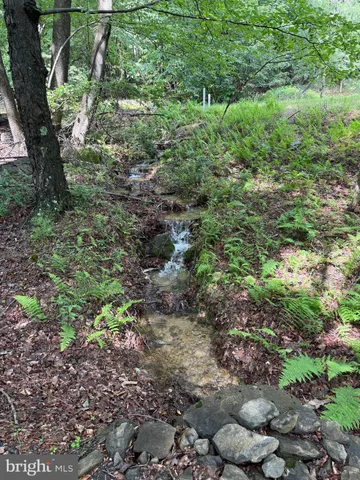 $90,000 | 70 Parkside Drive, Berkeley Springs, WV 25411