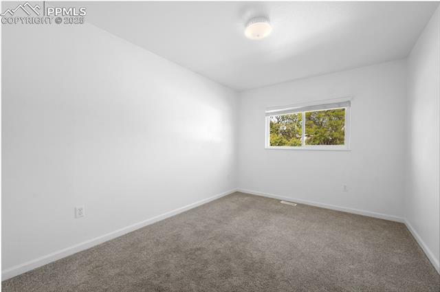 4815 Del Sol Road Colorado Springs, CO 80918 - Photo 13 of 27