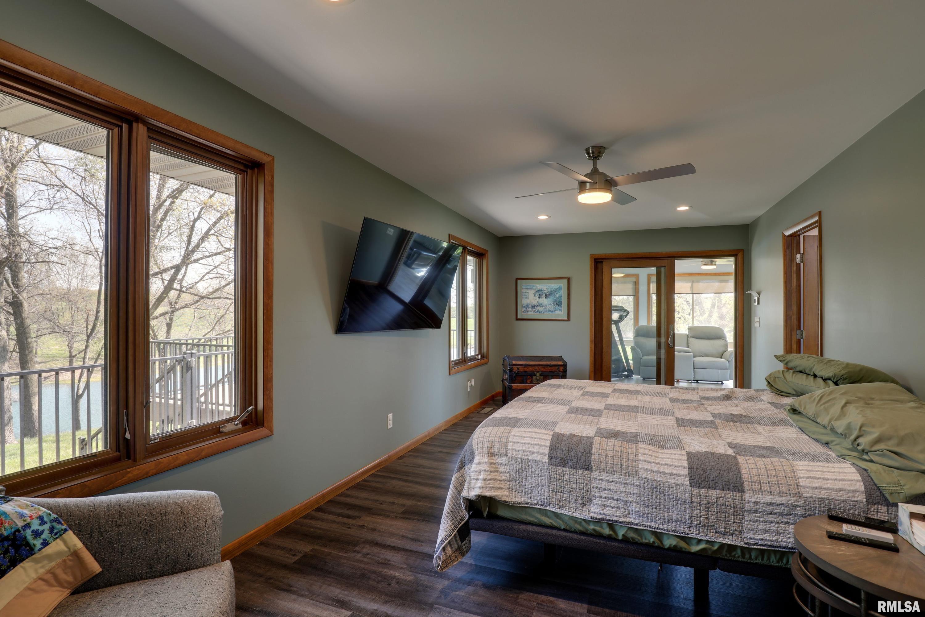 4729 Hidden Cove Road Quincy, IL 62305 - Photo 9 of 18