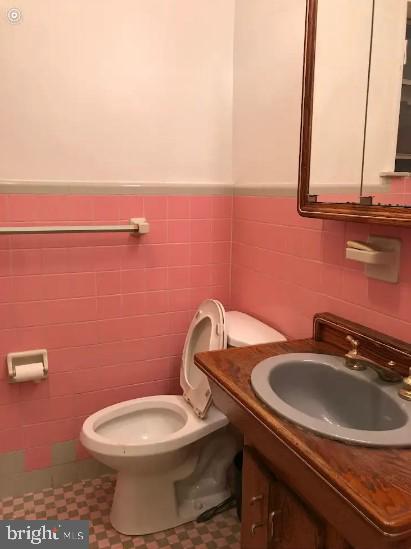 2215 South 9th Street Philadelphia, PA 19148 - Photo 6 of 10