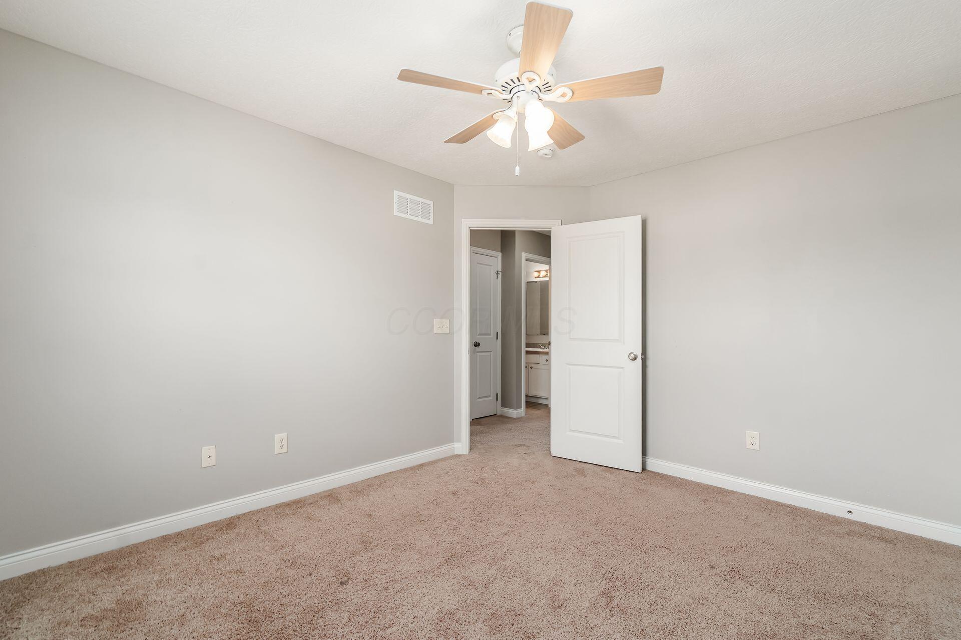 8366 Marwithe Place New Albany, OH 43054 - Photo 29 of 46 Bedroom 3