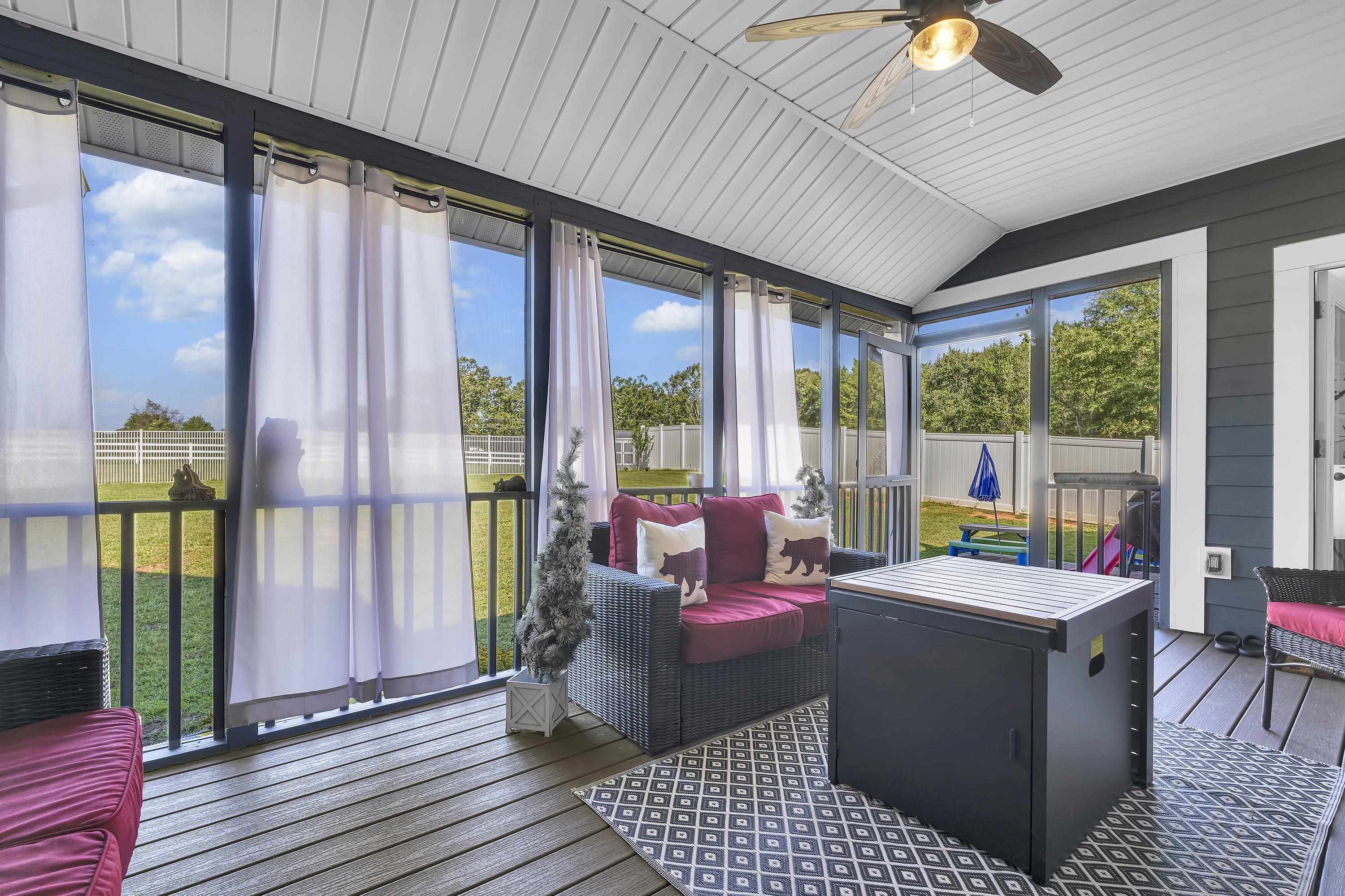 112 Lipizzaner Court Pelzer, SC 29669 - Photo 26 of 37