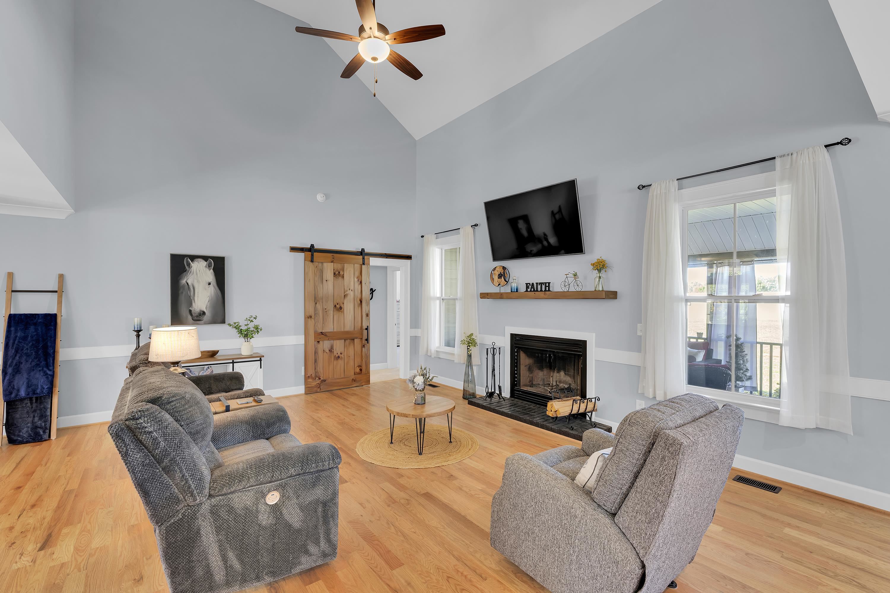 112 Lipizzaner Court Pelzer, SC 29669 - Photo 9 of 37