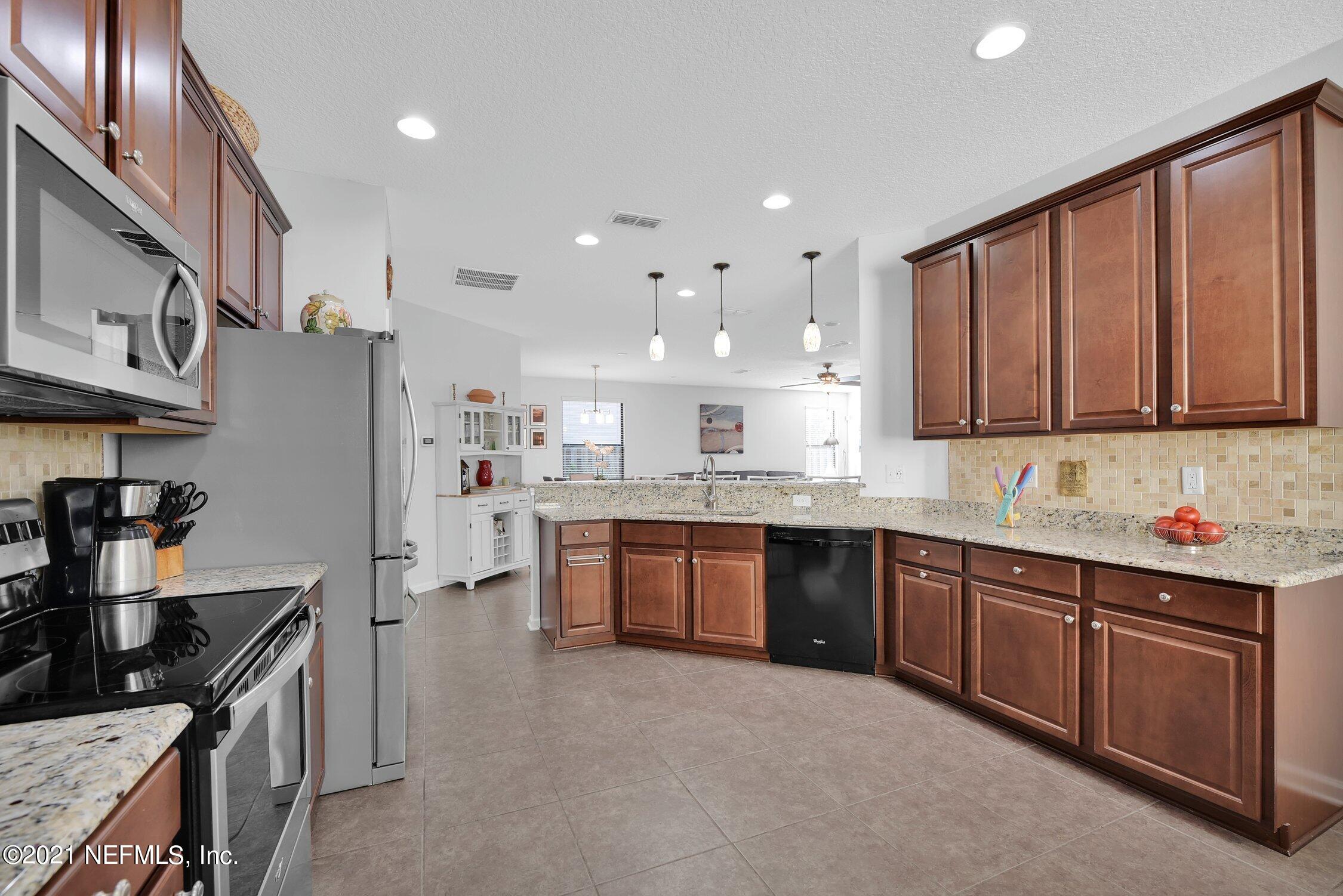 Spacious Kitchen