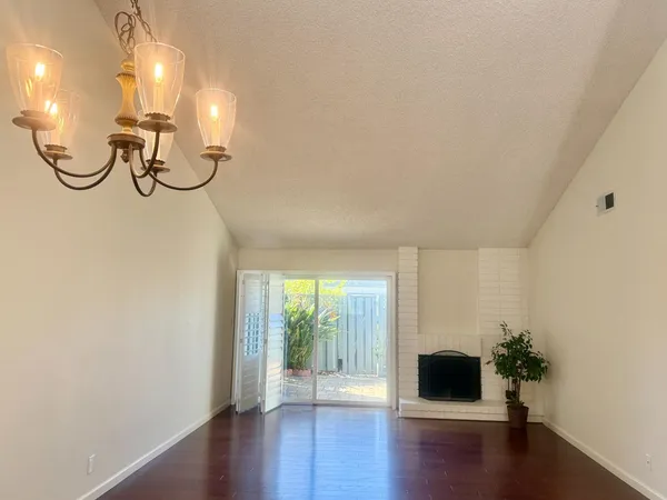 $4,280 | 972 Diaz Lane, Foster City, CA 94404