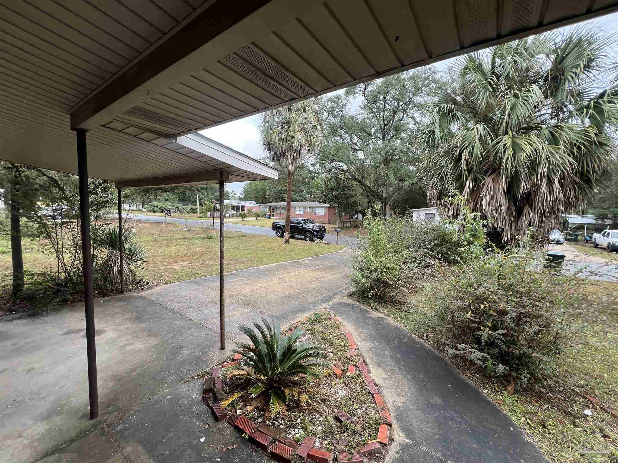 5733 Orange Street Milton, FL 32570 - Photo 2 of 36