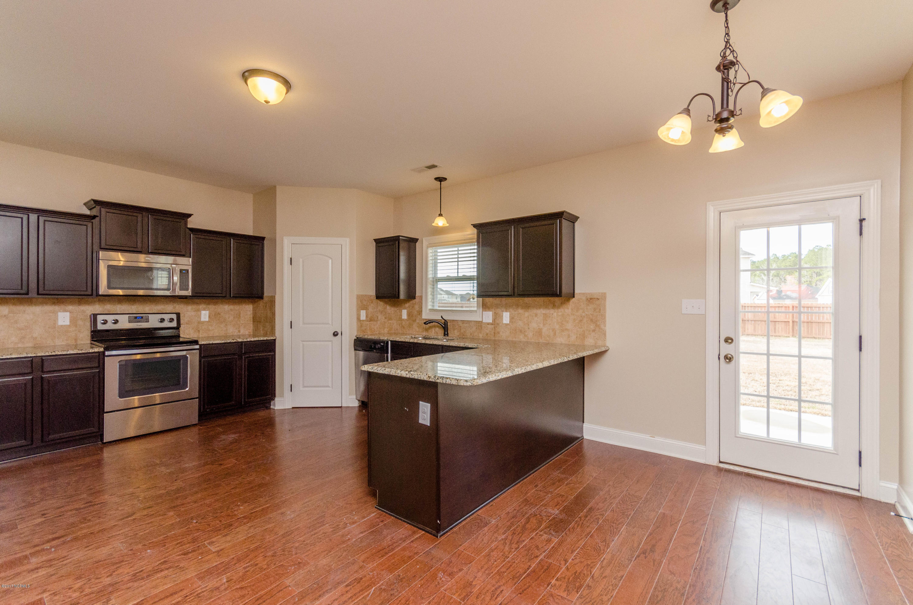 342 Merin Height Road Jacksonville, NC 28546 - Photo 7 of 39 DSC_0246